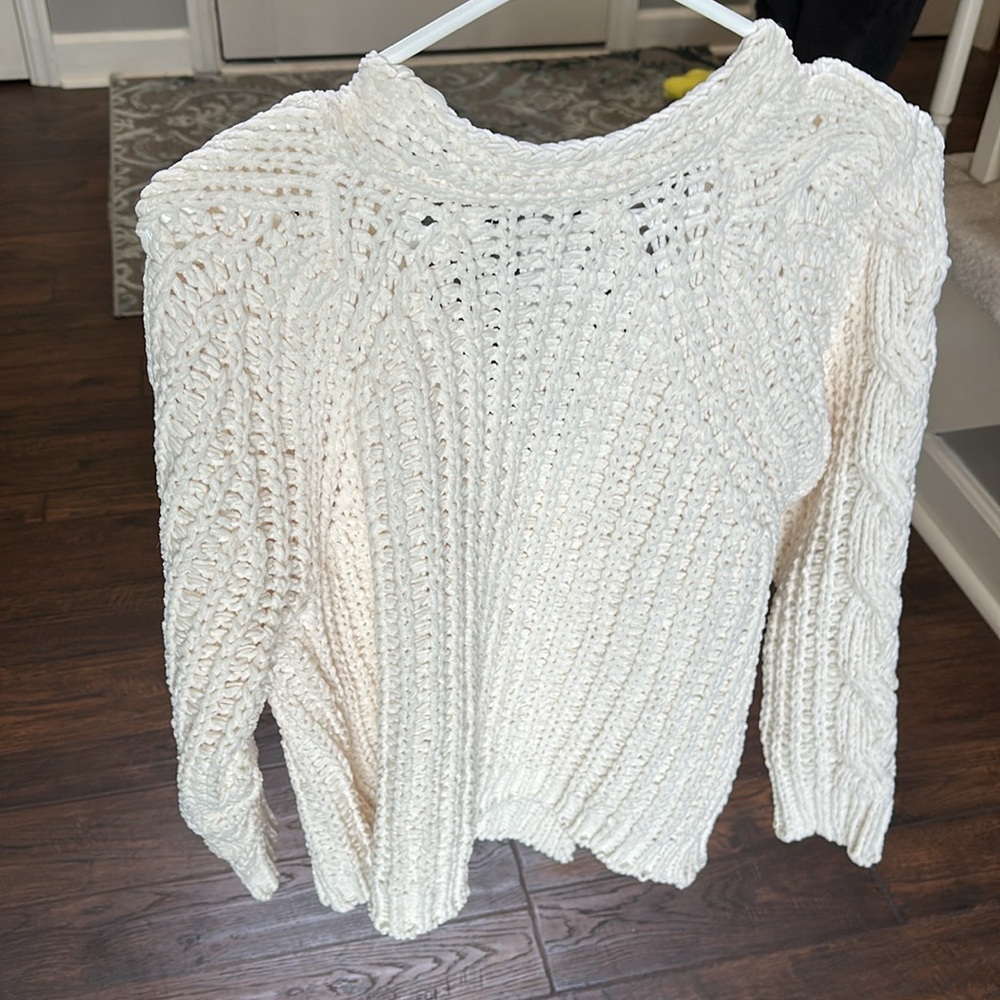 Aakaa Cream Knit Cardigan Sweater cable pattern on front NWT SUPER SOFT M - Picture 3 of 16